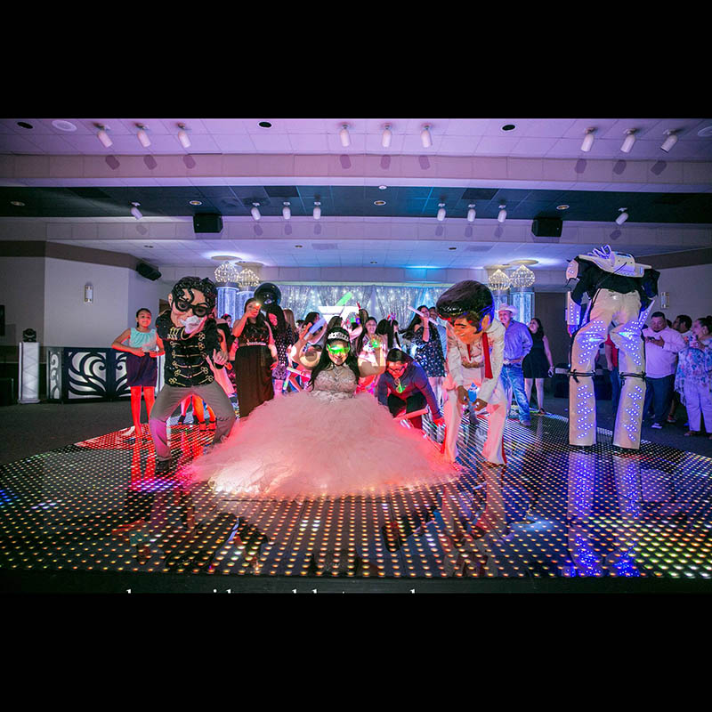 64個のダンスLEDデジタルケーブルレス磁気ダンスフロア