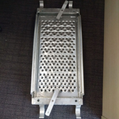 Tablero de paseo de acero para andamios de 320x76 mm